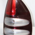 Lanterna Traseira Toyota Land Cruiser Prado Ld com detalhe