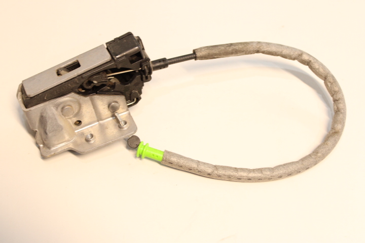 15324508961-img-6127.jpg Fechadura Porta Traseira Sprinter 2019 A 2022 A9107400000 - Image 1