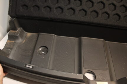 Caixa Porta Malas Trailblazer Preta Original 52057490