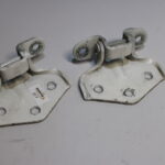 DOBRADIÇAS DA PORTA DIANTEIRA ESQUERDA HYUNDAI HR