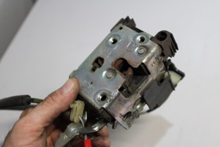 fechadura porta dianteira direita fiat ducato