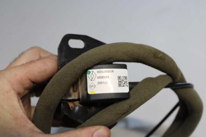 Fechadura Porta Traseira sup. direita Renault Master 14 a 24 - Image 3