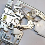 fechadura elétrica porta traseira direita Renault master  14 /24