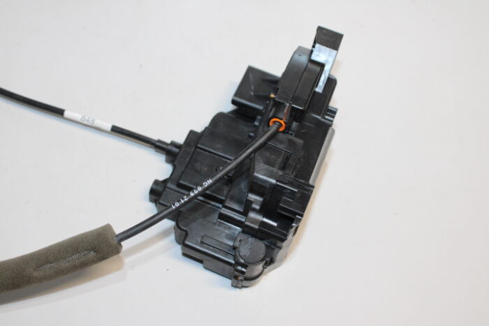 fechadura porta dianteira direita renault master 14/24 - Image 4