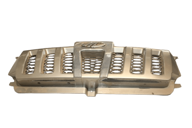 15333499830-img-7660-removebg-preview.png Grade Dianteira Com Emblema Mahindra Original - Image 1