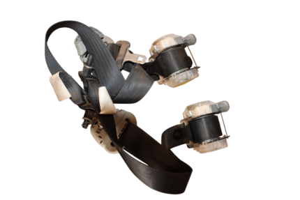 cinto segurança traseiro toyota hilux 12/15 par  le/ld