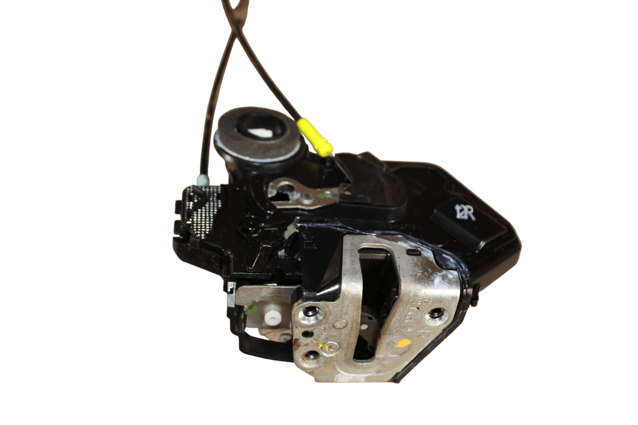 15348252721-img-8647-photoroom.png fechadura da porta dianteira direita Toyota hilux 10/15 - Image 1