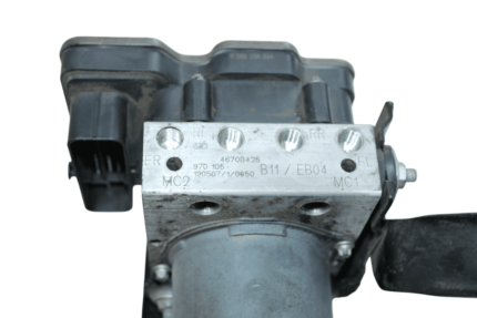 Módulo Abs New Triton 2.4 Diesel 4670B425