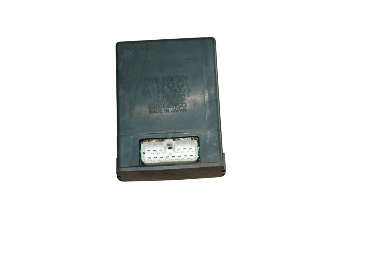 15367201917-img-9667-photoroom.png Modulo Vidro Tampa Tras Toyota Hilux Sw4 95 8598035030 - Image 1