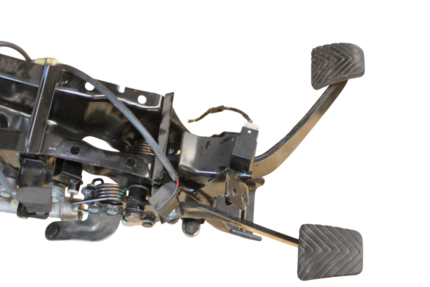 Suporte Com Pedal Embreagem E Freio Hr 13/24  2.5 Diesel