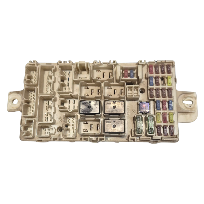 15559821855-design-sem-nome-29.png CAIXA FUSIVEL MITSUBISHI L200 TRITON 3.2 DIESEL 2009 - Imagem 1